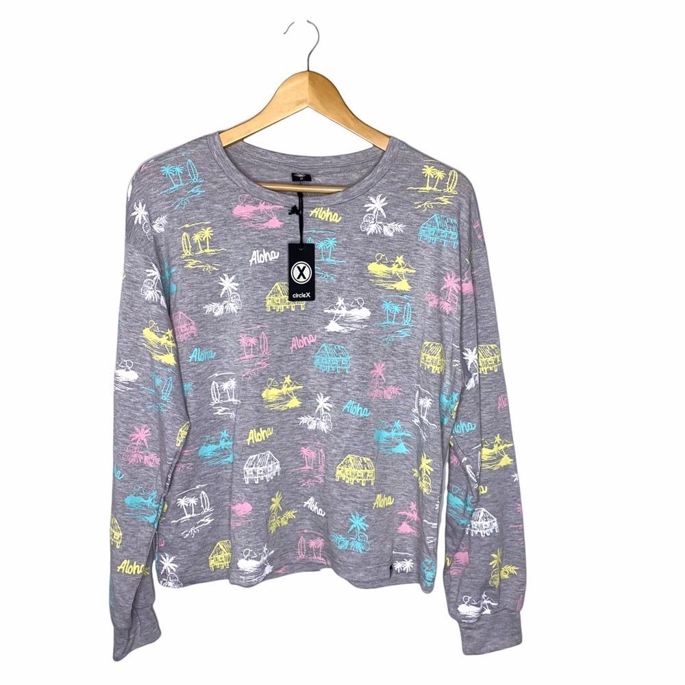 NWT X CircleX Aloha Hawaiian Theme Pullover Top Medium !